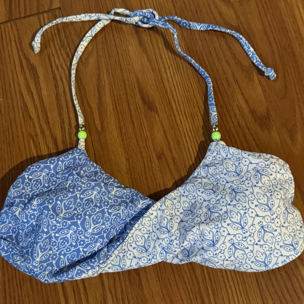 Victoria Secret Blue & White Floral Twisted Bandeau Halter Tie Bikini Top Size S - Picture 2 of 3